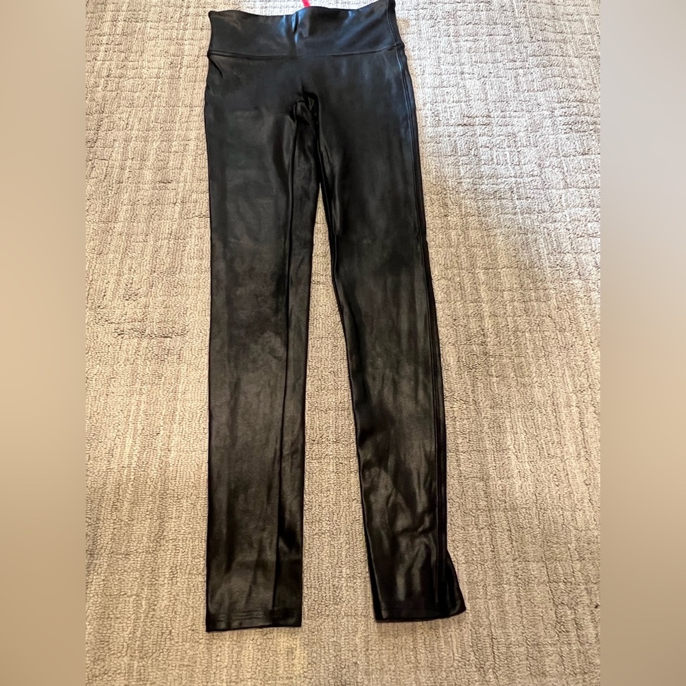 SPANX leggings in great condition - Size Small